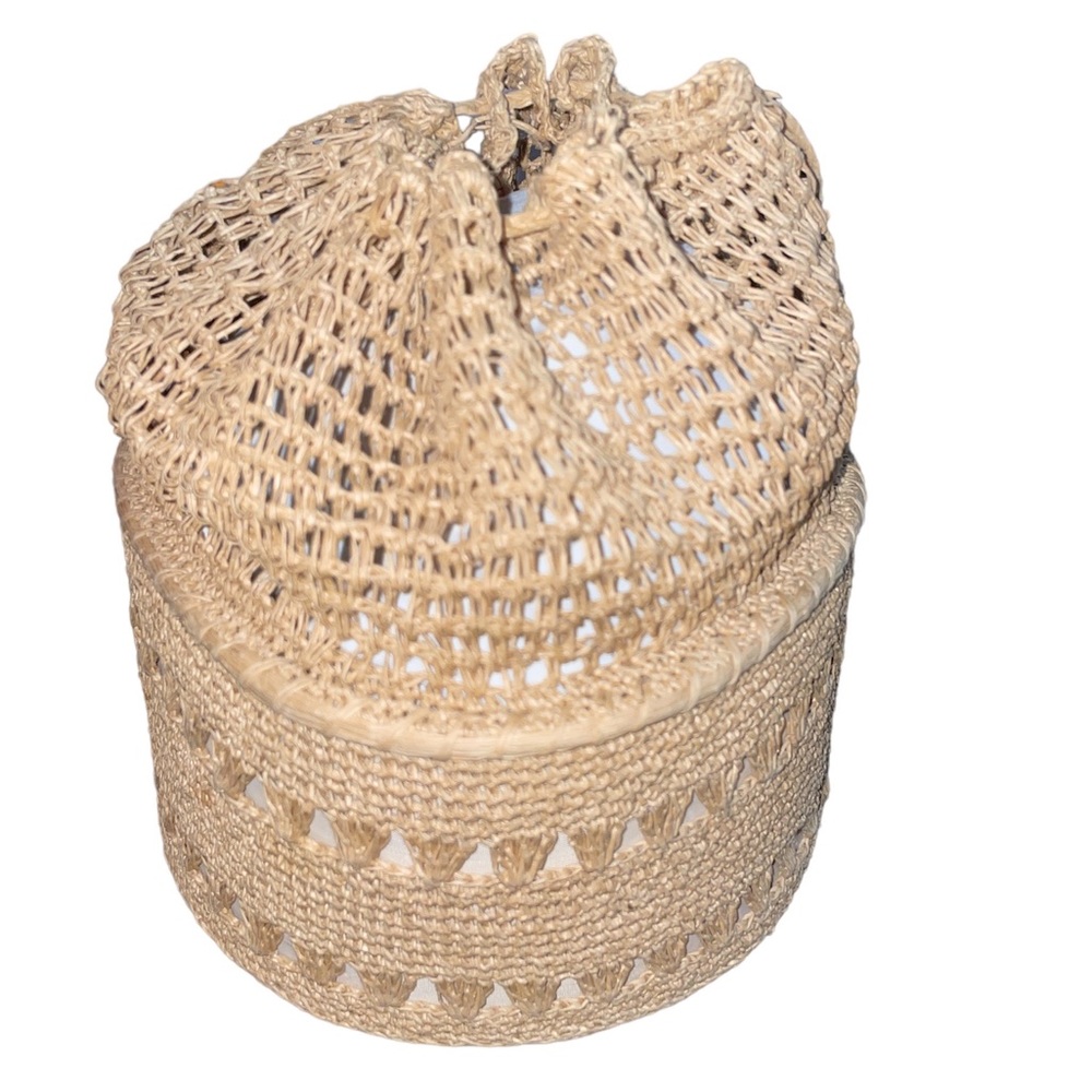 By Simon Made in Japan Cinch Top Woven Natural Fiber Basket - Picture 2 of 9